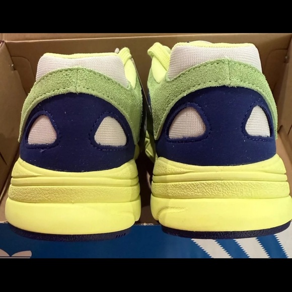 Men’s Adidas Yung-1 Casual Sneakers Solar Green NEW EG2922 - Picture 4 of 8